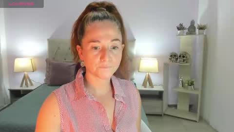 Snapshot of lucy_hot77 chatting on 17, 1, 2025 Lucia online show from 17, 1, 2025