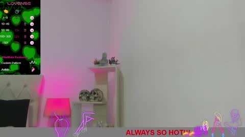 Snapshot of lucy_hot77 chatting on 27, 2, 2025 Lucia online show from 27, 2, 2025