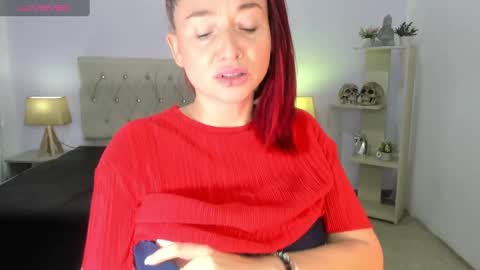 Snapshot of lucy_hot77 chatting on 13, 9, 2025 Lucia online show from 13, 9, 2025