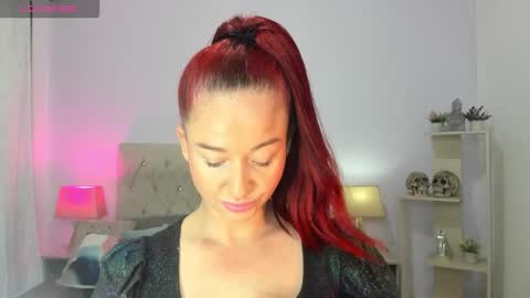 Snapshot of lucy_hot77 chatting on 16, 11, 2025 Lucia online show from 16, 11, 2025