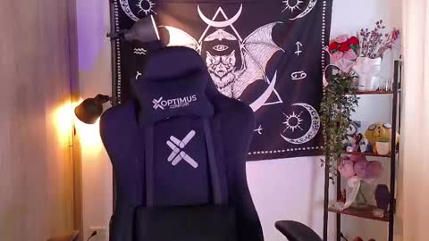 Snapshot of lucy_meoww chatting on 21, 2, 2025 lucy meoww online show from 21, 2, 2025