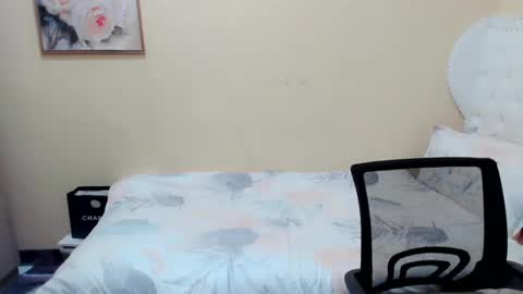 Snapshot of lucy_pearlxx chatting on 26, 2, 2025 SHIELA online show from 26, 2, 2025