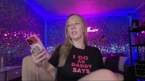 Snapshot of lucyallen4201 chatting on 14, 7, 2026 lucyallen4201 online show from 14, 7, 2026