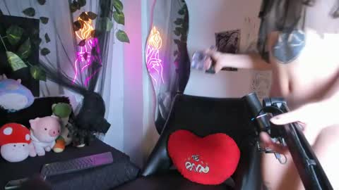 Snapshot of lucyjade2 chatting on 25, 5, 2026 lucyjade2 online show from 25, 5, 2026