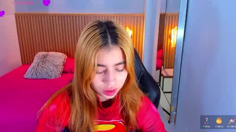 Snapshot of lucymars1 chatting on 20, 10, 2025 L U C Y online show from 20, 10, 2025