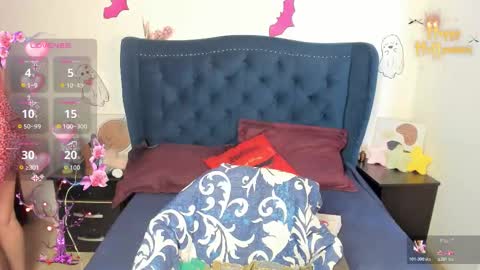 Snapshot of lucypetit chatting on 22, 10, 2025 Lucy Petit online show from 22, 10, 2025