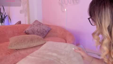 Lucy online show from 28, 11, 2025