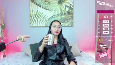 Snapshot of lucyy_liiu chatting on 20, 10, 2025 Lucy Liiu online show from 20, 10, 2025