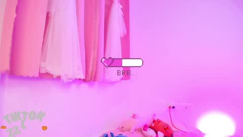 LUCYY FROM HOME  online show from 18, 12, 2024