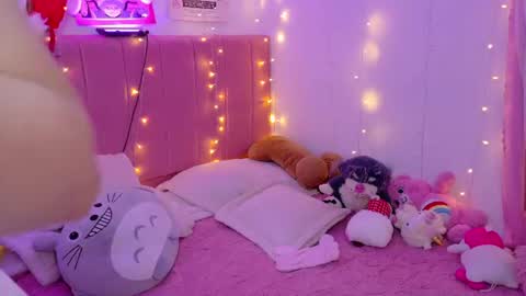LUCYY FROM HOME  online show from 1, 8, 2026