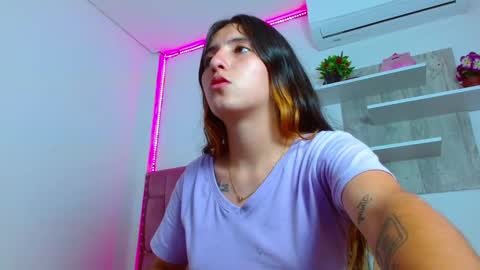 Snapshot of lucyy_start chatting on 6, 2, 2025 LUCY online show from 6, 2, 2025