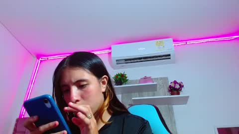 Snapshot of lucyy_start chatting on 26, 2, 2025 LUCY online show from 26, 2, 2025