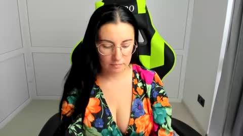 Lucy online show from 23, 7, 2026