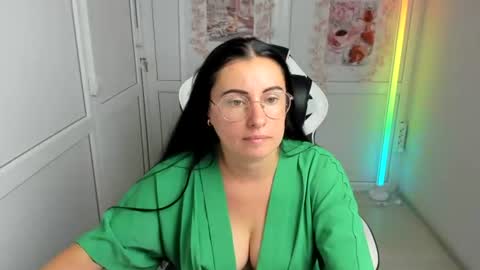 Lucy online show from 28, 7, 2026