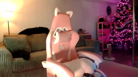 Lucy online show from 5, 12, 2024