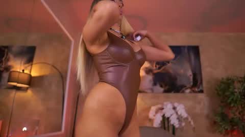 LucyRose online show from 18, 6, 2026