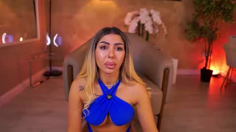 LucyRose online show from 19, 6, 2026