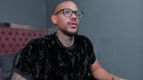 Luigi Vitale online show from 12, 1, 2025