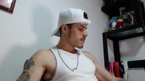 Snapshot of luis_as chatting on 5, 11, 2025 Luis AS online show from 5, 11, 2025