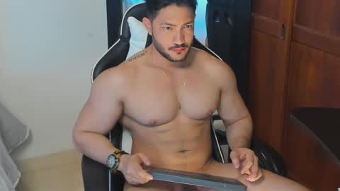 luis_baptista online show from 28, 9, 2025