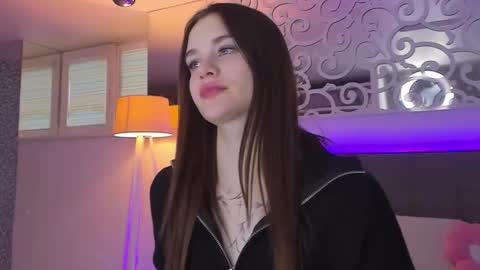 LuisaClover online show from 26, 2, 2026