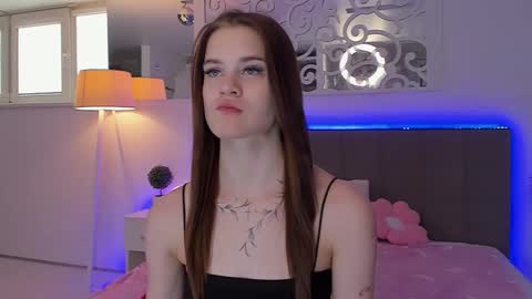 LuisaClover online show from 30, 3, 2026