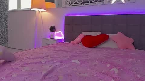 LuisaClover online show from 15, 4, 2026