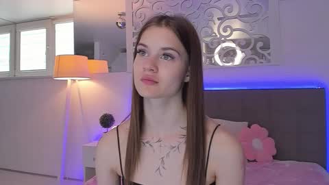 LuisaClover online show from 15, 5, 2026