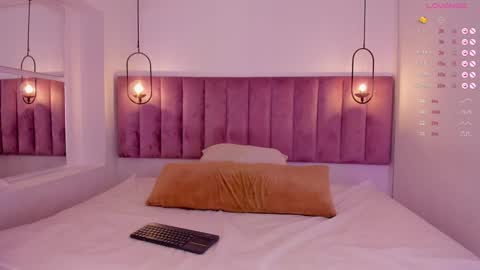 L U I S A online show from 4, 1, 2025