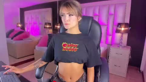 Snapshot of luisajonnes_ chatting on 29, 6, 2026 Luisa online show from 29, 6, 2026