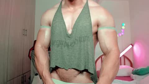 Snapshot of luisfernikesportboy chatting on 10, 12, 2024 Luis Fer PVT IS OPEN online show from 10, 12, 2024