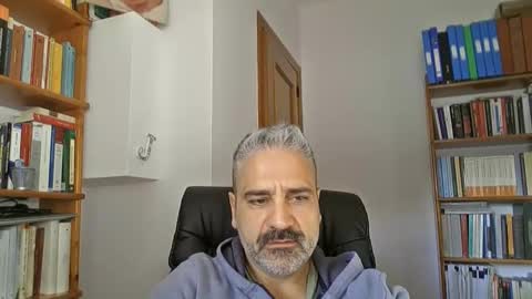 Snapshot of luisriga chatting on 19, 11, 2025 Luis online show from 19, 11, 2025