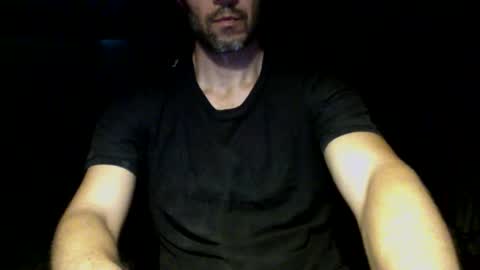 Snapshot of lujara chatting on 5, 4, 2026 Lu online show from 5, 4, 2026