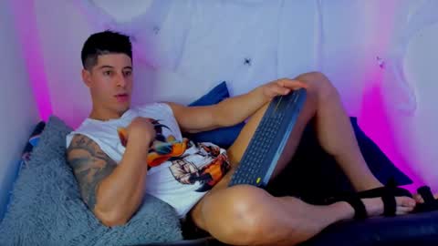 Snapshot of lukas_green1 chatting on 17, 10, 2025 Lukas Green online show from 17, 10, 2025