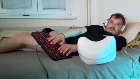 Lukas  online show from 17, 12, 2025