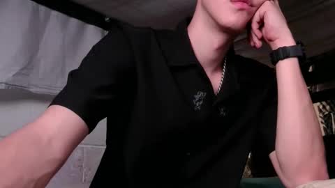 Snapshot of luke_rex chatting on 25, 1, 2025 luke online show from 25, 1, 2025