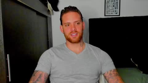 Snapshot of lukeglanton17 chatting on 27, 2, 2025 Luke online show from 27, 2, 2025