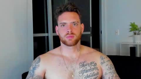 Snapshot of lukeglanton17 chatting on 19, 9, 2025 Luke online show from 19, 9, 2025