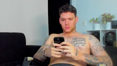 Snapshot of lukeglanton17 chatting on 6, 11, 2025 Luke online show from 6, 11, 2025