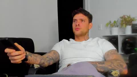 Snapshot of lukeglanton17 chatting on 7, 11, 2025 Luke online show from 7, 11, 2025