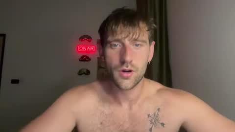 Snapshot of lukegunn22 chatting on 26, 4, 2026 MR. Luke Gunn online show from 26, 4, 2026