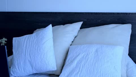 Lukhas f4f online show from 12, 10, 2025