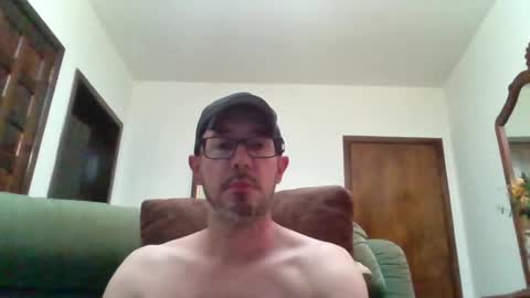 Snapshot of lukz88bigcock chatting on 24, 4, 2026 Luke online show from 24, 4, 2026
