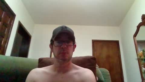 Snapshot of lukz88bigcock chatting on 10, 7, 2026 Luke online show from 10, 7, 2026