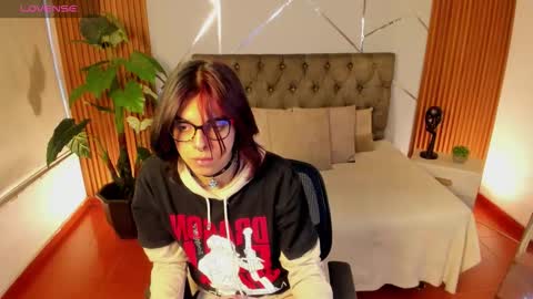 Snapshot of lullaby_charade_ chatting on 10, 2, 2026 Cookie online show from 10, 2, 2026