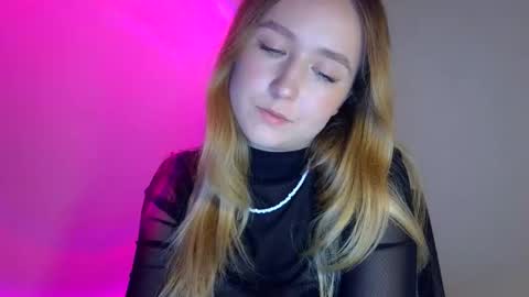 Lulu Baby18 online show from 3, 10, 2025