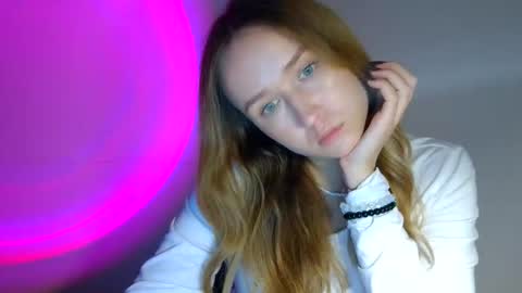 Lulu Baby18 online show from 27, 10, 2025