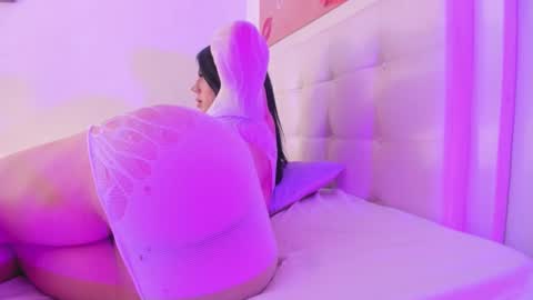 Snapshot of lulu_exotic chatting on 19, 11, 2025 BRENDA TATIANA online show from 19, 11, 2025