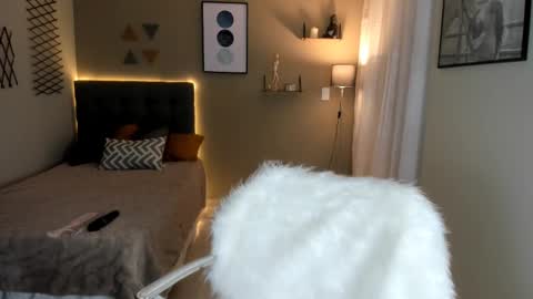 Snapshot of lulu_lopez chatting on 4, 3, 2025 Lau online show from 4, 3, 2025