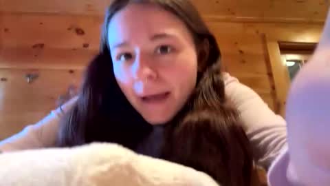 Snapshot of lulupixxx chatting on 22, 10, 2025 Connie online show from 22, 10, 2025